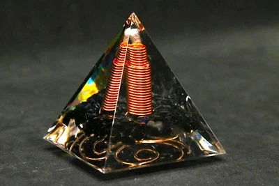 Superschöne Orgonit Pyramide / Chakra Orgon Stein Amethyst Energie Kupferspirale - Bild 1 von 4