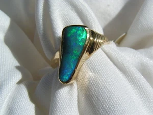 Solid Genuine Australian Opal and 18ct Gold Ring - Picture 1 of 9
