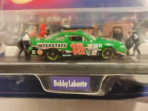 1998 NASCAR Winner's Circle Pit Row Crew Series - Bobby Labonte #18, PLASTIC DMG - Picture 1 of 4