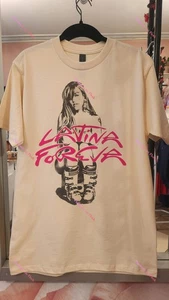 T-shirt grafica Karol G Latina Foreva - Foto 1 di 15