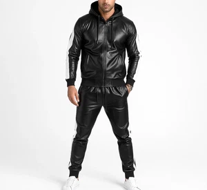 NUEVO Conjunto de chándal con capucha y pantalones jogger de cuero sintético negro a rayas blancas para hombre nuevo con etiquetas - Imagen 1 de 2