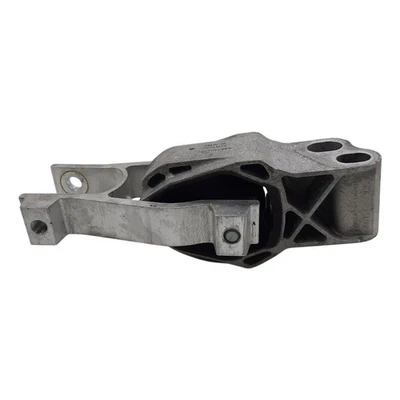 VOLVO XC40 B4 2025 Engine Mount 32222107 - Image 1 of 4