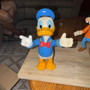 Vintage Poseable Donald Duck Figurine - Disney - Picture 1 of 3