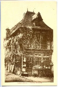 CP 61 ORNE - Laigle - Vieilles Maisons - Picture 1 of 1