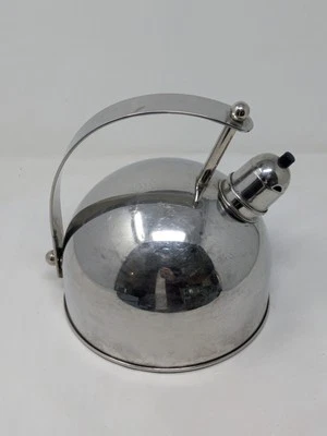 Tetera de acero inoxidable Cuisinart BA-165A de 2 cuartos Foto 1 de 4