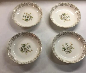 4 Vintage Coupe Soup Salad Bowls Brater's by Royal Monarch 22 KT Gold Trim 8" - Picture 1 of 12