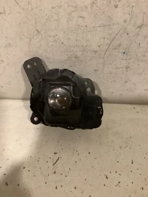 2015-2017 MAZDA CX-3 PASSENGER RH FOG LIGHT OEM C57R-13424 TL - Изображение 1 из 4