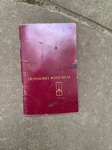 Vintage Oldsmobile Road Atlas 64 pages - Picture 1 of 3