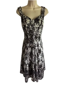 Danny&Nicole Fit n Flare Dress Black White Lace Pattern Scoop Neck Sleeveless 10 - Picture 1 of 11