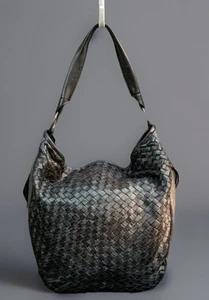 VALENTINA GENUIINE LEATHER MADE IN ITALY PURSE - Picture 1 of 16