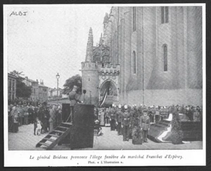 1942 -- ALBI . LE GENERAL BRIDOUX AUX OBSEQUES DU MARECHAL FRANHET D ESPEREY - Bild 1 von 1
