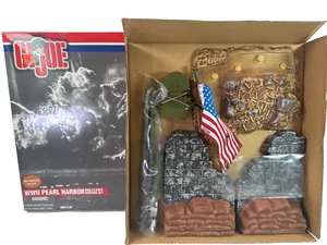 GI Joe WWII Pearl Harbor set diorama militare Hasbro sigillato scala 12" 57680 - Foto 1 di 10