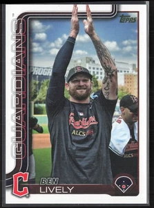 2025 Topps #532 Ben Lively Golden Mirror Variation - Imagen 1 de 2