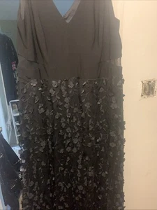 Xscape Plus 3D bestickt Blumen ärmellos Kleid Cutout Netz schwarz Abend 2X - Bild 1 von 9