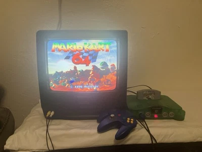 Panasonic CRT TV/VCR Combo VHS Retro Gaming Television 13" PV-C1322 Tested READ! - Image 1 of 4