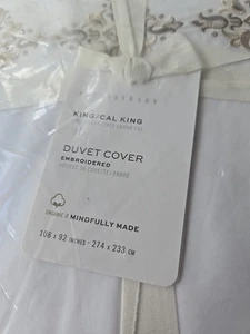 Pottery Barn Tile Embroidered Organic King/ Cal King Duvet Cover NWT! White - Picture 1 of 7