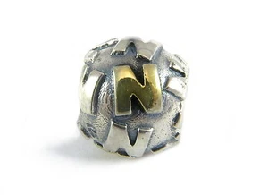 Perle Anhänger Charm. Bettelarmband - Buchstabe "N" aus 925er Silber mit Gold - Bild 1 von 1