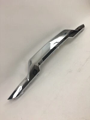 Chevrolet Silverado 2016-2018 cromo parachoques delantero placa de deslizamiento 23243083 OEM GM  Foto 1 de 4