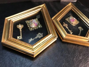 VINTAGE/RARE SET OF 2 HAND PAINTED MEDIEVIL ROMANTIC COUPLE IN GOLD FRAME - Picture 1 of 6