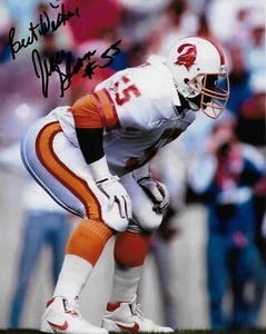 Foto firmada de Jesse Solomon de los bucaneros de la bahía de Tampa 8x10 Certificado de Autenticidad - Imagen 1 de 1