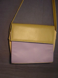 DAMEN "CHRISTIAN LIVINGSTON" HANDTASCHE, TRAGETASCHE, GELDBEUTEL LILA/GRÜN MITTLERE GRÖSSE - Bild 1 von 4