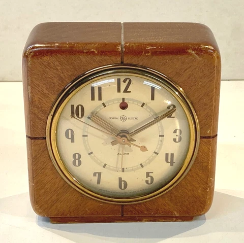 General Electric Vintage Clock Alarm 7H140 Plug In Art Deco Tested Working Cover