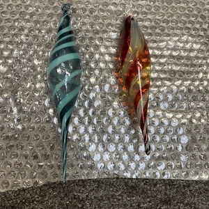 2 Vintage Glas Weihnachtsschmuck Weihnachtsbaum Eiszapfen 7” x 1 1/2” & 6” x 1 1/2” - Bild 1 von 14