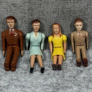 Vintage Renwal Puppenhaus Familie Set Hartplastik Gelenk Figuren Menge 4 USA - Bild 1 von 14