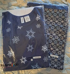 Damen Dreams Co 2-teiliger Schlafanzug blau mit Schneeflocken Rundhalsausschnitt Größe 3X NEU im Karton  - Bild 1 von 6