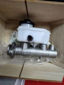 Brake master cylinder (compatible with Toyota) - Foto 1 di 7