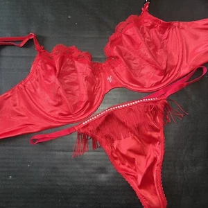 Victoria's Secret unlined 34C,34D,34DD,34DDD BRA SET thong RED rhinestone FRINGE - Picture 1 of 3