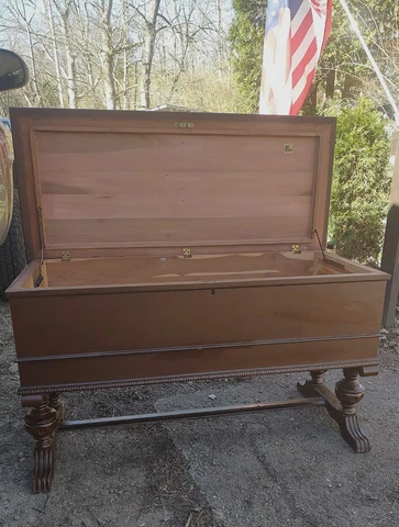 Vintage Walnut Cedar Trunk Blanket Chest Bed Bench Storage Cover