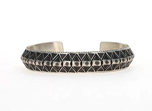 Solid Sterling Silver Triangulated Bracelet By Navajo Artist Calvin Martinez - Picture 1 of 5