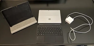 Microsoft Surface Go 2, 64 GB, Wi-Fi, 10 in - READ DESCRIPTION - Picture 1 of 2