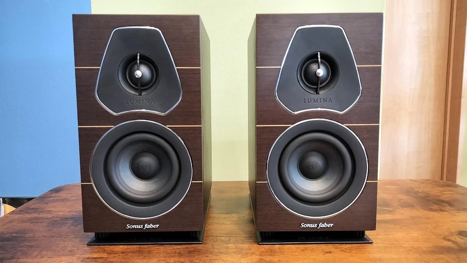 Par de altavoces de estantería Sonus Faber Lumina 1 Wenge (libre de impuestos en EE. UU.) usados Foto 1 de 4
