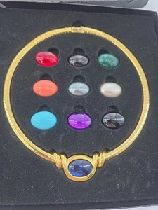 Collar JOAN RIVERS Tono Dorado Omega 10 Colores Deslizable Intercambiable Caja Original - Imagen 1 de 11