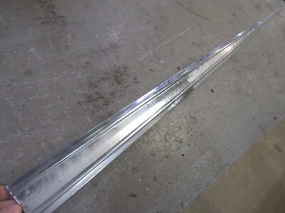 Ford Galaxie 500 1964 dos puertas techo rígido puerta exterior moldura central lanza D Foto 1 de 4