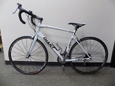 2011 Giant defy 3 road bike size large blk/white parts or repair.