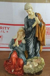 One Piece Resin Nativity set 9" Tall In Excellent Used Condition - Picture 1 of 4