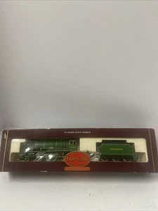Hornby Railways Steam Locomotive Schools Class V OO Gauge 930 Radley - Picture 1 of 12