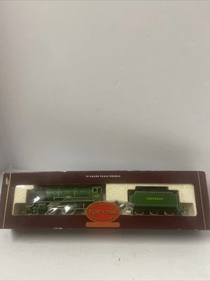 Hornby Railways Steam Locomotive Schools Class V OO Gauge 930 Radley - Image 1 of 4