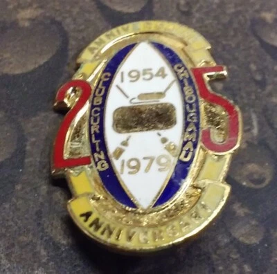 Chibougamau Curling Club vintage pin badge 25th Anniversary 1954 1979 - image 1 of 4