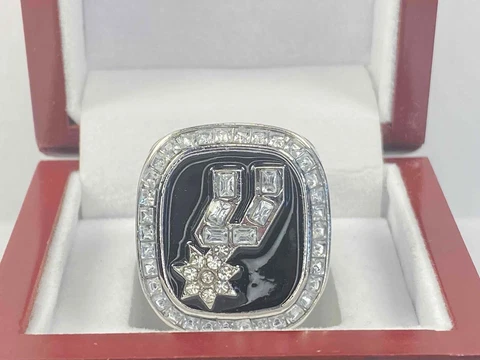 San Antonio Spurs Championship Ring - 1999 Finals Ring - Tim Duncan - Box Cover