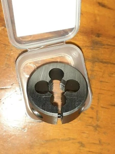 M15 X 1.0 RH, HSS OD 1 1/2" split screw adjustable Die button.  TS - Picture 1 of 3