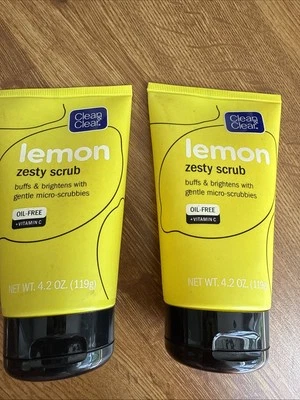 2 Clean & Clear Lemon Zesty Brightening Facial Scrub Vitamin C Lemon Extract 4.2 - Image 1 of 2