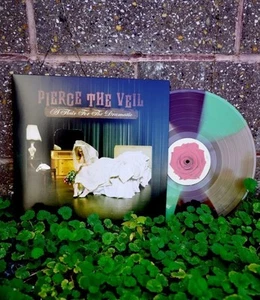 Pierce The Veil - A Flair For The Dramatic - Olive & Brown Twister /500 Presale - Imagen 1 de 3
