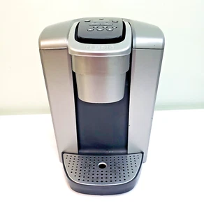 Keurig K-Elite K90 Single Serve K-Cup Pod Kaffeemaschine/gebürstetes Silber - Bild 1 von 10