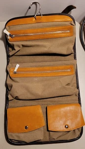 Vetelli Kulturbeutel aus Leder zum Aufhängen - faltbares Design mit 4 Innentaschen - Bild 1 von 9