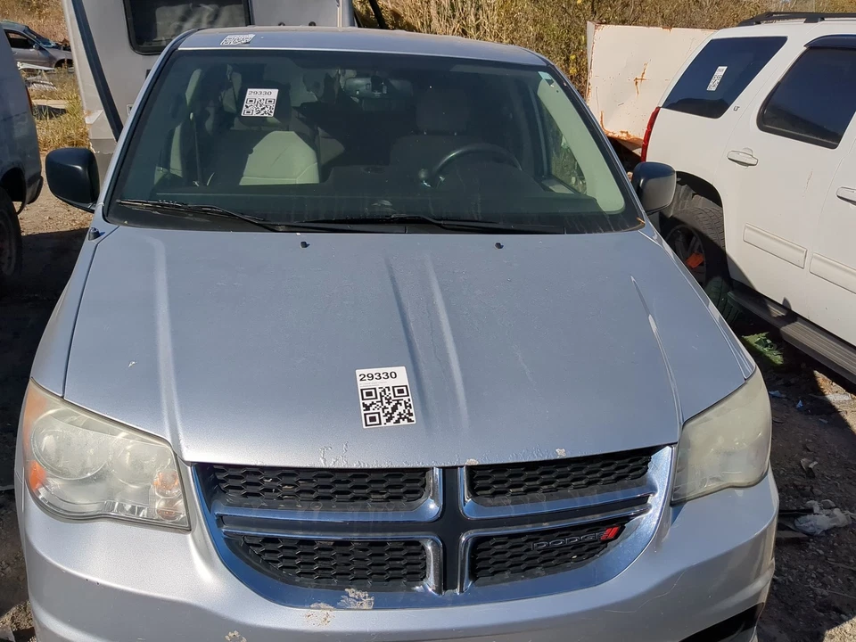 2011-2020 道奇 Grand Caravan Hood Oem NYD03 — 第 1/4 张图片