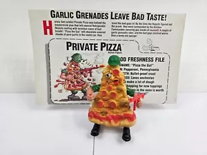 Figurina "Pizza Privata" Mattel Food Fighters 1988 vintage - completa con retro cartoncino - Foto 1 di 5